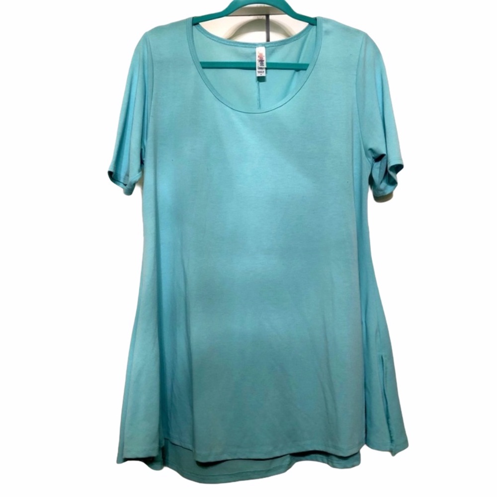 ✨2/$20✨LulaRoe • Tee